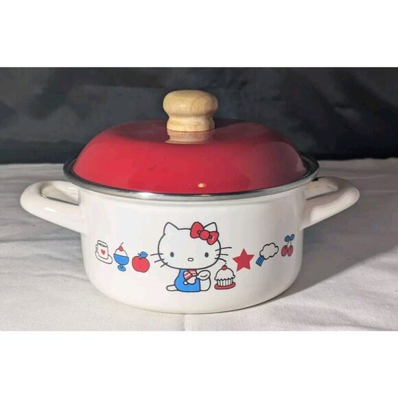 SANRIO Hello Kitty Kitchen Double-Handled Picnic Enamel Lidded Pot 2003